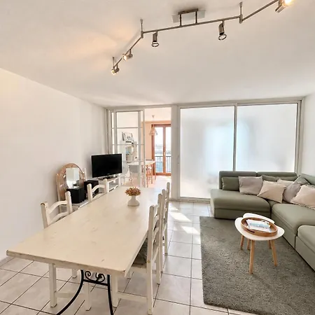 Appartamento T3 Avec Patio Centre Village Gruissan